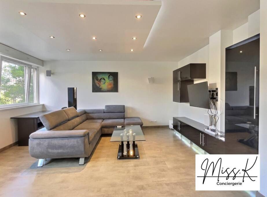 "Magic Red" De Miss.K Conciergerie Apartment Macon Ngoại thất bức ảnh