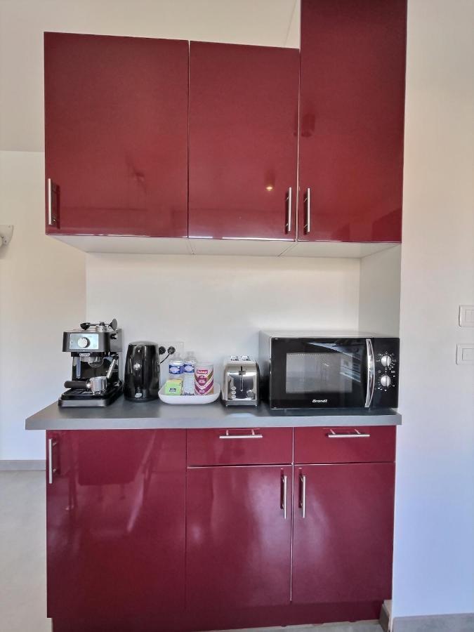 "Magic Red" De Miss.K Conciergerie Apartment Macon Ngoại thất bức ảnh