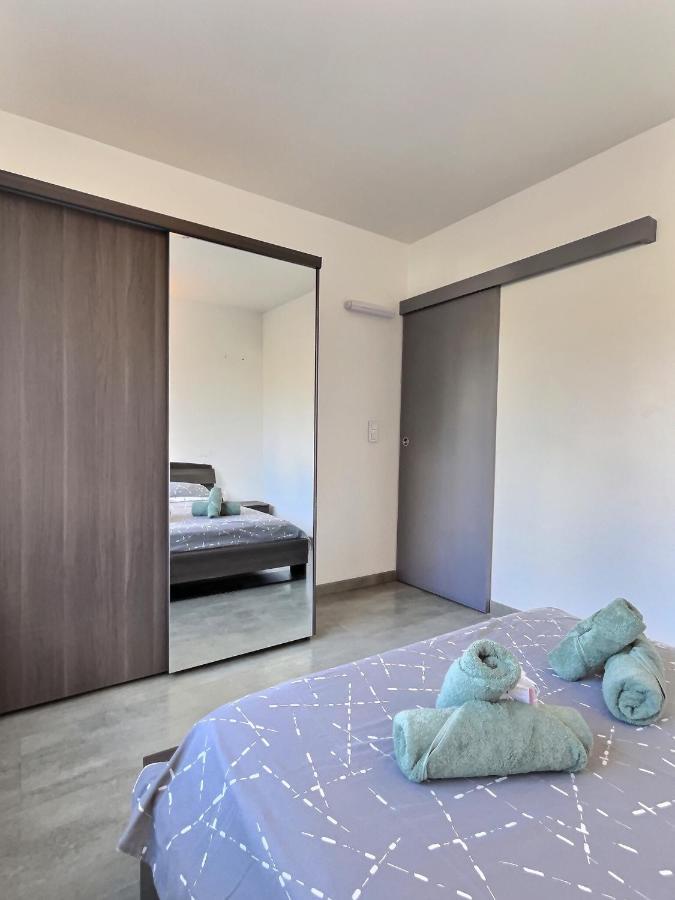 "Magic Red" De Miss.K Conciergerie Apartment Macon Ngoại thất bức ảnh