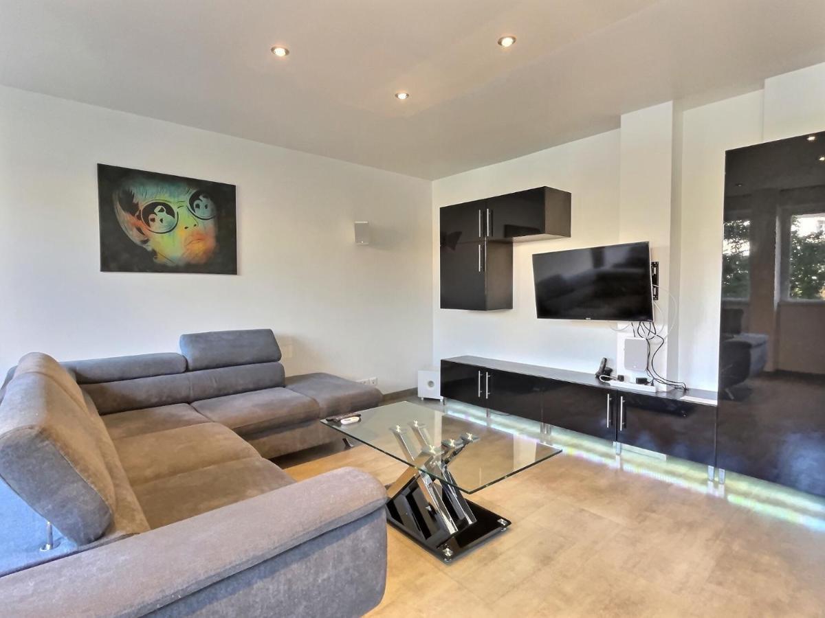 "Magic Red" De Miss.K Conciergerie Apartment Macon Ngoại thất bức ảnh
